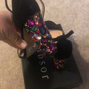 Woman’s strap block heel sandal